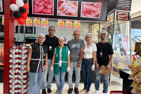 Prefeitura de Valença, Vigilância Sanitária e ADAB realizam ação educativa em açougues e frigoríficos