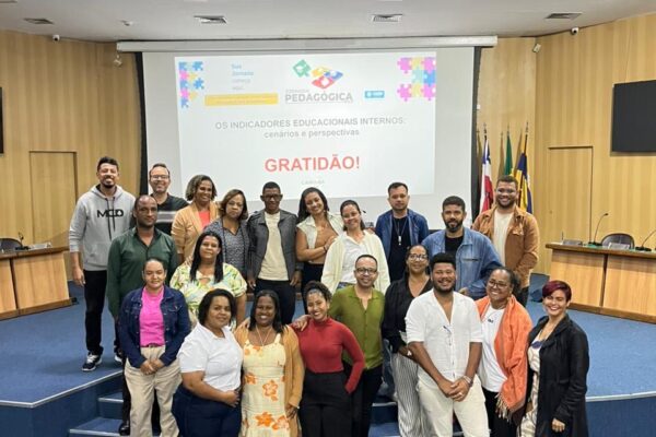 Educação de Cairu realiza reunião de alinhamento e análise dos Indicadores Educacionais